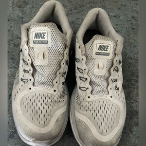 Nike womens running shoes